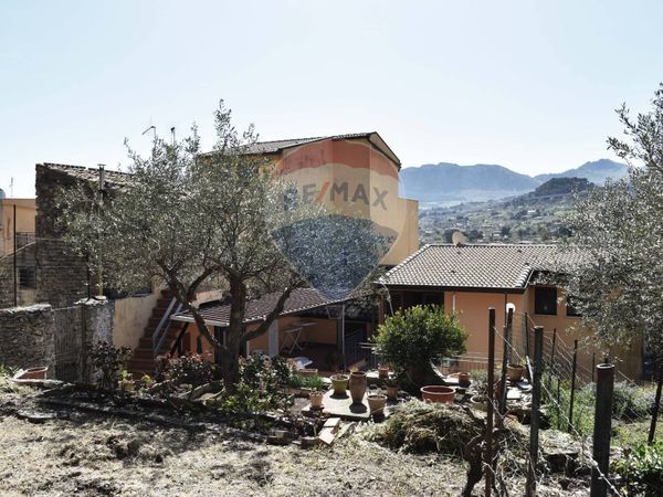 Casa Indipendente Pioppo, Monreale, PA Vendita
