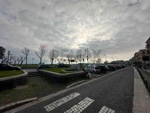 Locale Commerciale Centro, Pozzuoli, NA Affitto - Foto 2