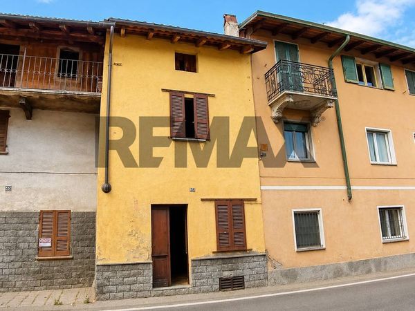 Porzione di casa Fara Novarese, NO Vendita