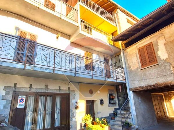 Porzione di casa Bosco Valtravaglia, Montegrino Valtravaglia, VA Vendita - Foto 2