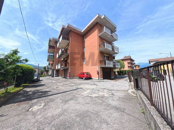 Appartamento Luino, VA Vendita