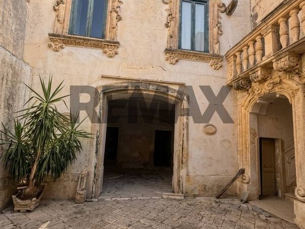 Casa Indipendente Centro Storico, Galatina, LE Vendita