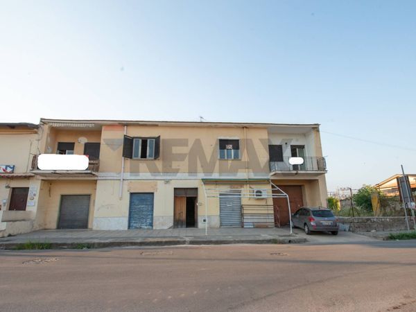 Casa Indipendente Carinola, CE Vendita