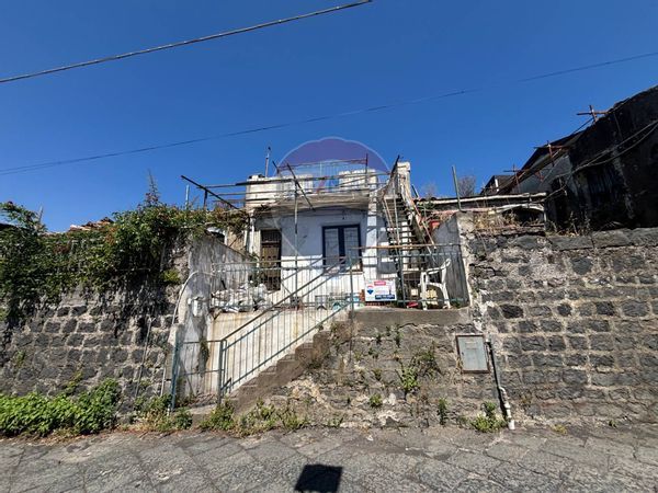 Casa Indipendente Sant'Alfio, CT Vendita