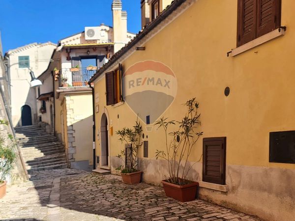 Casa Semindipendente Morcone, BN Vendita