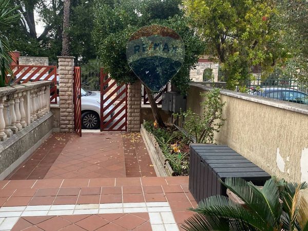 Appartamento Campi Salentina, LE Vendita