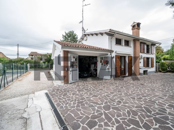 Casa Indipendente San Rocco, Guastalla, RE Vendita