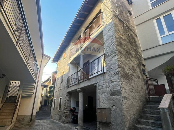 Porzione di casa Duno, VA Vendita