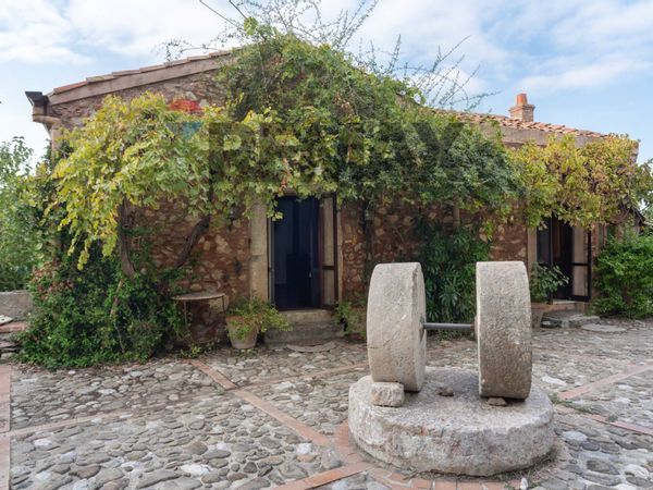 Cascina/Casale Torrenova, ME Vendita