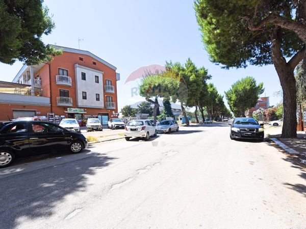 Locale Commerciale Macchia Gialla, Foggia, FG Vendita - Foto 4