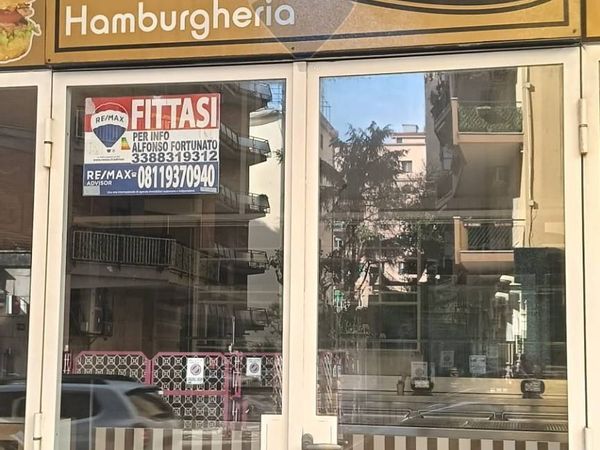 Locale Commerciale Vomero, Napoli, NA Affitto