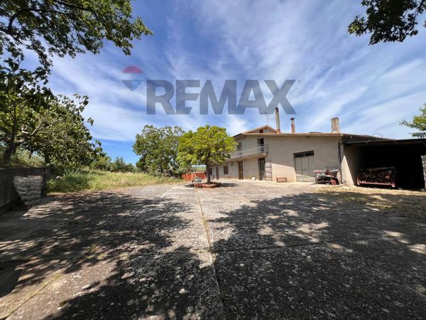 Casa Indipendente Fragneto Monforte, BN Vendita