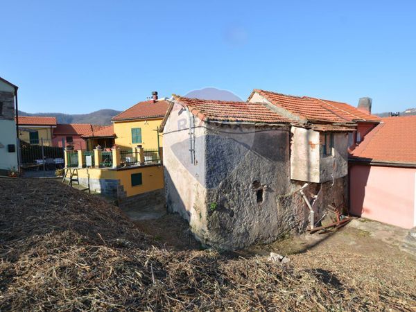Rustico Cadibona, Quiliano, SV Vendita