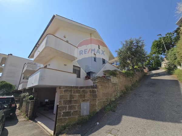 Villa a schiera Zona Colli, Pescara, PE Vendita