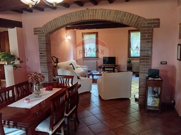 Villa singola Ostiglia, MN Vendita