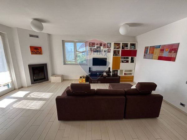 Porzione di villa Rocchetta, Cairo Montenotte, SV Vendita - Foto 2