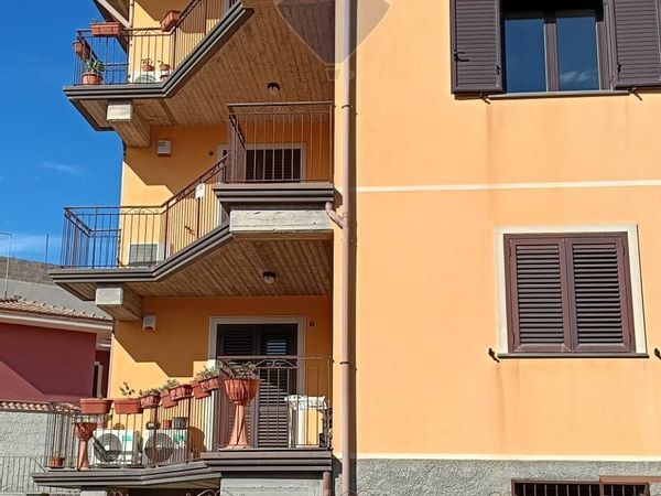 Appartamento Santa Maria di Licodia, CT Vendita