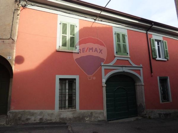 Porzione di casa Casalzuigno, VA Vendita