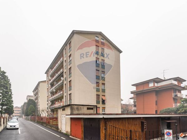 Appartamento Garbagnate Milanese, MI Vendita