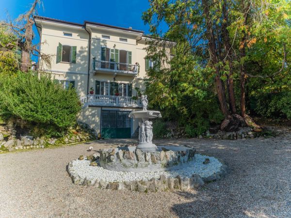 Villa singola Castelletto sopra Ticino, NO Vendita