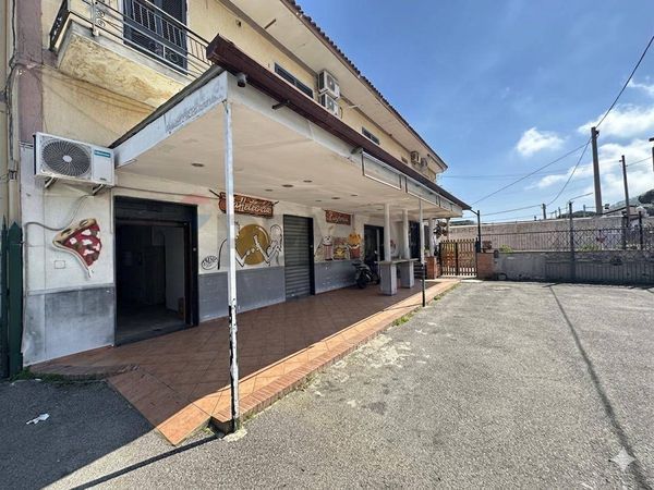 Locale Commerciale Pozzuoli, NA Affitto - Foto 2