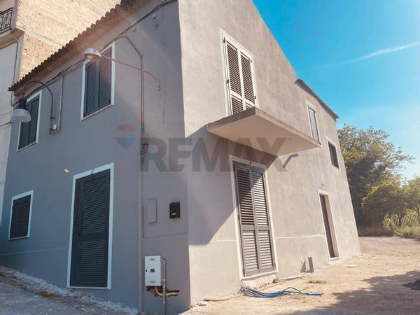 Casa Semindipendente Solopaca, BN Vendita