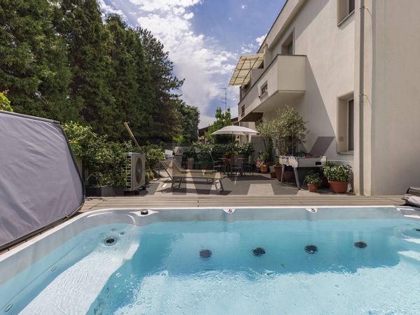 Porzione di villa San Martino, Legnano, MI Vendita