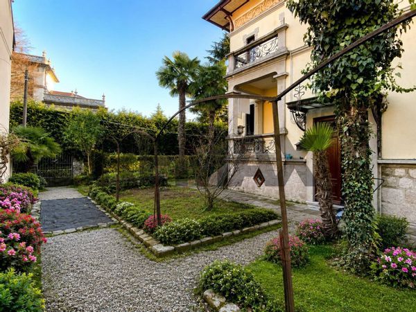Villa singola Solcio, Lesa, NO Vendita
