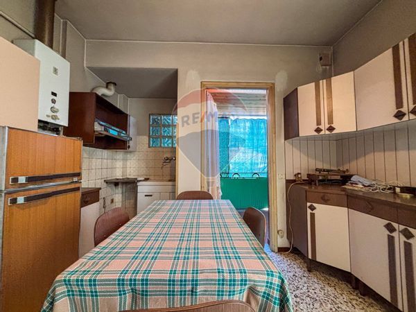 Rustico Cuasso Al Piano, Cuasso al Monte, VA Vendita