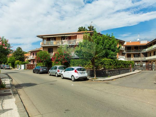 Appartamento Pedara, CT Vendita