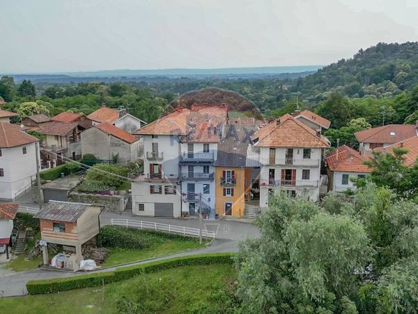 Villa a schiera Valle San Nicolao, BI Vendita