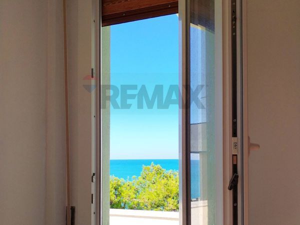 Appartamento Torrette Di Ancona, Ancona, AN Vendita