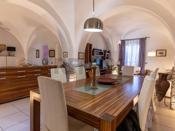 Villa singola Calatabiano, CT Vendita