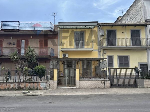 Casa Indipendente Duca D'aosta, Casoria, NA Vendita