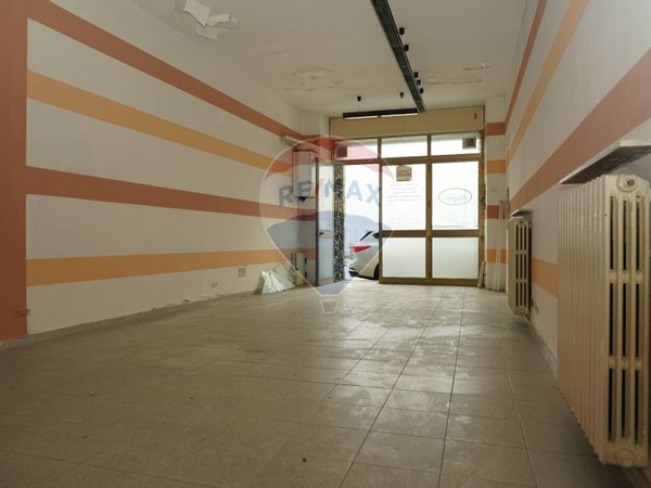 Locale Commerciale Enna, EN Affitto