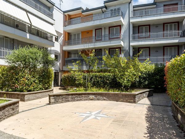 Appartamento Besana in Brianza, MB Vendita - Foto 2