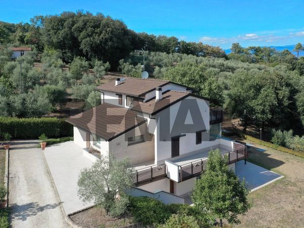 Villa singola San Baronto, Lamporecchio, PT Vendita