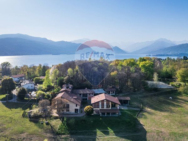 Villa singola Laveno-Mombello, VA Vendita