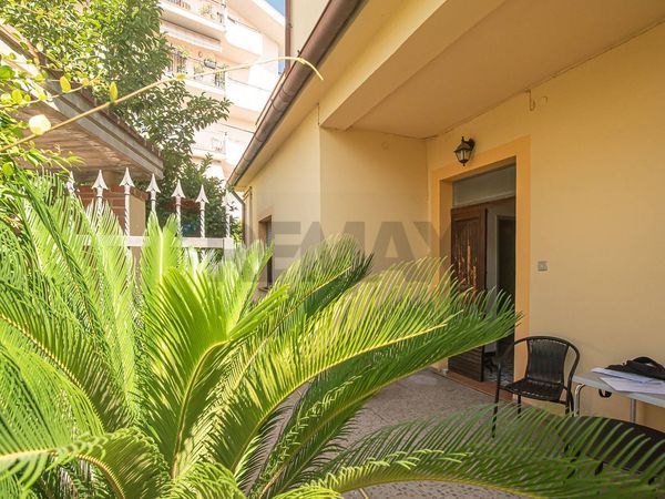 Casa Indipendente Montesilvano, PE Vendita