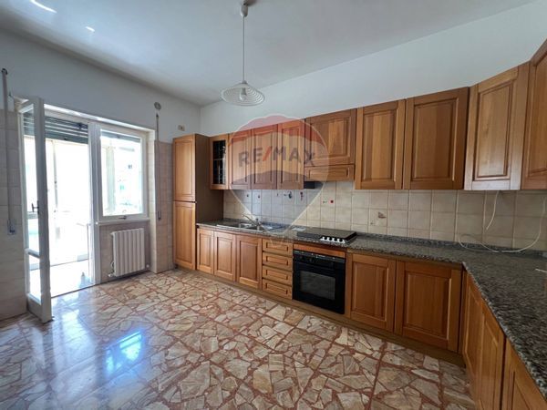 Appartamento Semicentro, Campobasso, CB Vendita