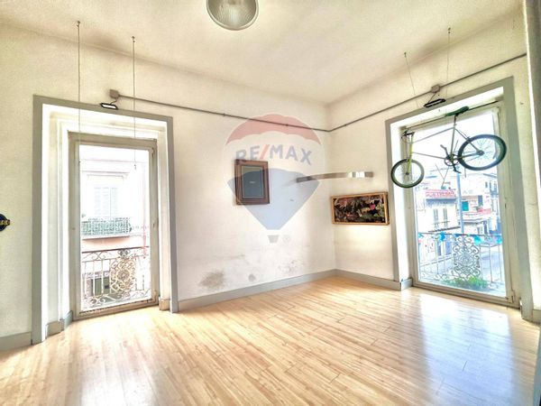 Casa Semindipendente Zona Corso Umberto I, Caivano, NA Vendita