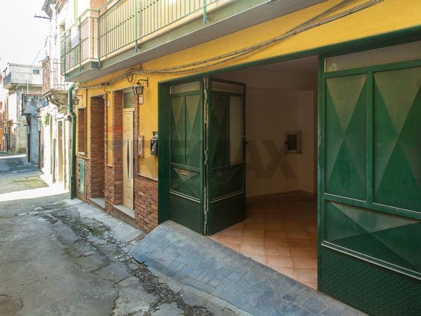 Casa Indipendente Bronte, CT Vendita