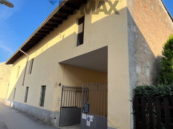 Casa Indipendente Vanzaghello, MI Vendita