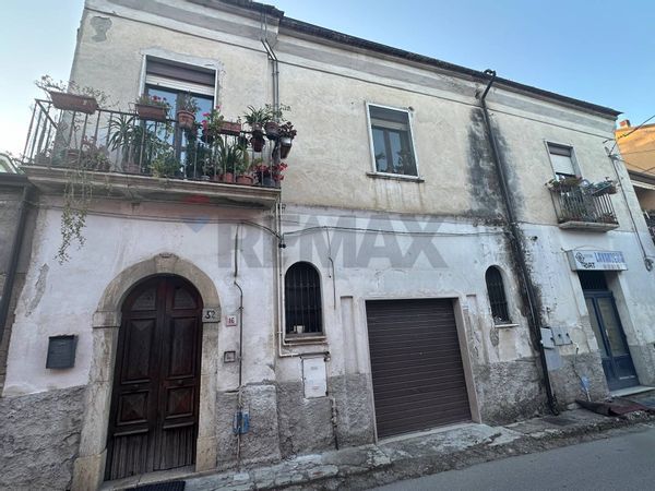 Casa Semindipendente Zolli, San Leucio del Sannio, BN Vendita