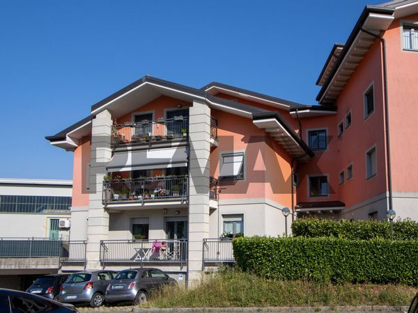 Duplex Cremella, LC Vendita