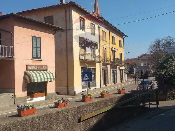 Appartamento Centro, Travedona-Monate, VA Vendita