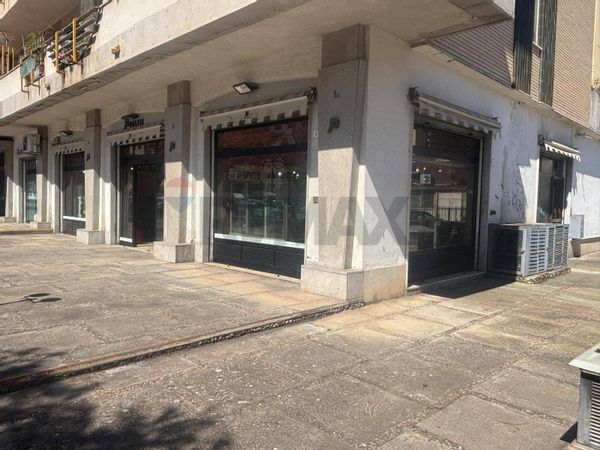 Locale Commerciale Strasburgo, Palermo, PA Affitto - Foto 2