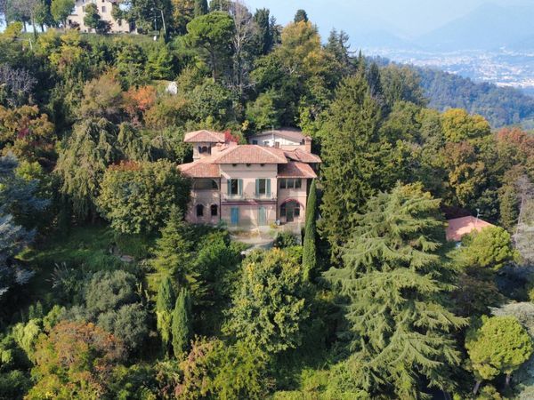 Villa singola Città Alta Colli, Bergamo, BG Vendita