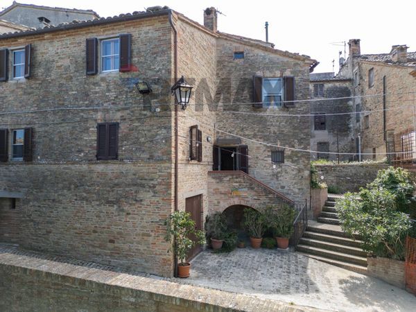 Casa Indipendente Ripe San Ginesio, MC Vendita