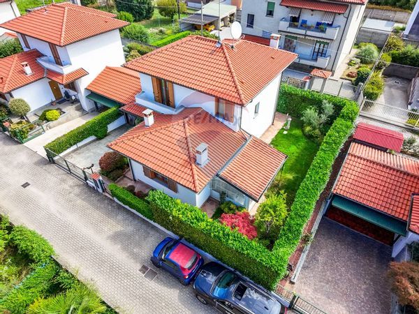 Villa o villino Biassono, MB Vendita